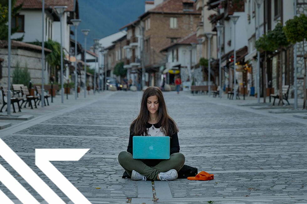 Being a Digital Nomad and The Blockchain Solutions